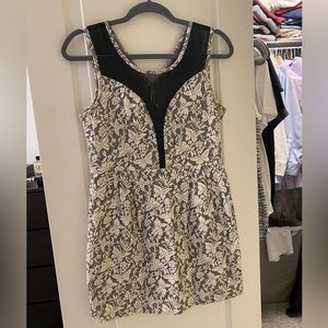 Lovemarks dress black and white